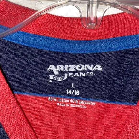 Boys Arizona Jean Co v-neck tee - size large - Picture 2 of 2
